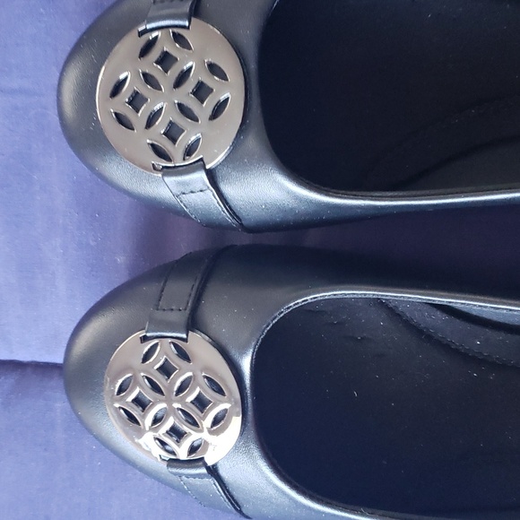 NEW FOREVER COMFORT WOMENS FLATS SIZE 10 - Picture 5 of 8